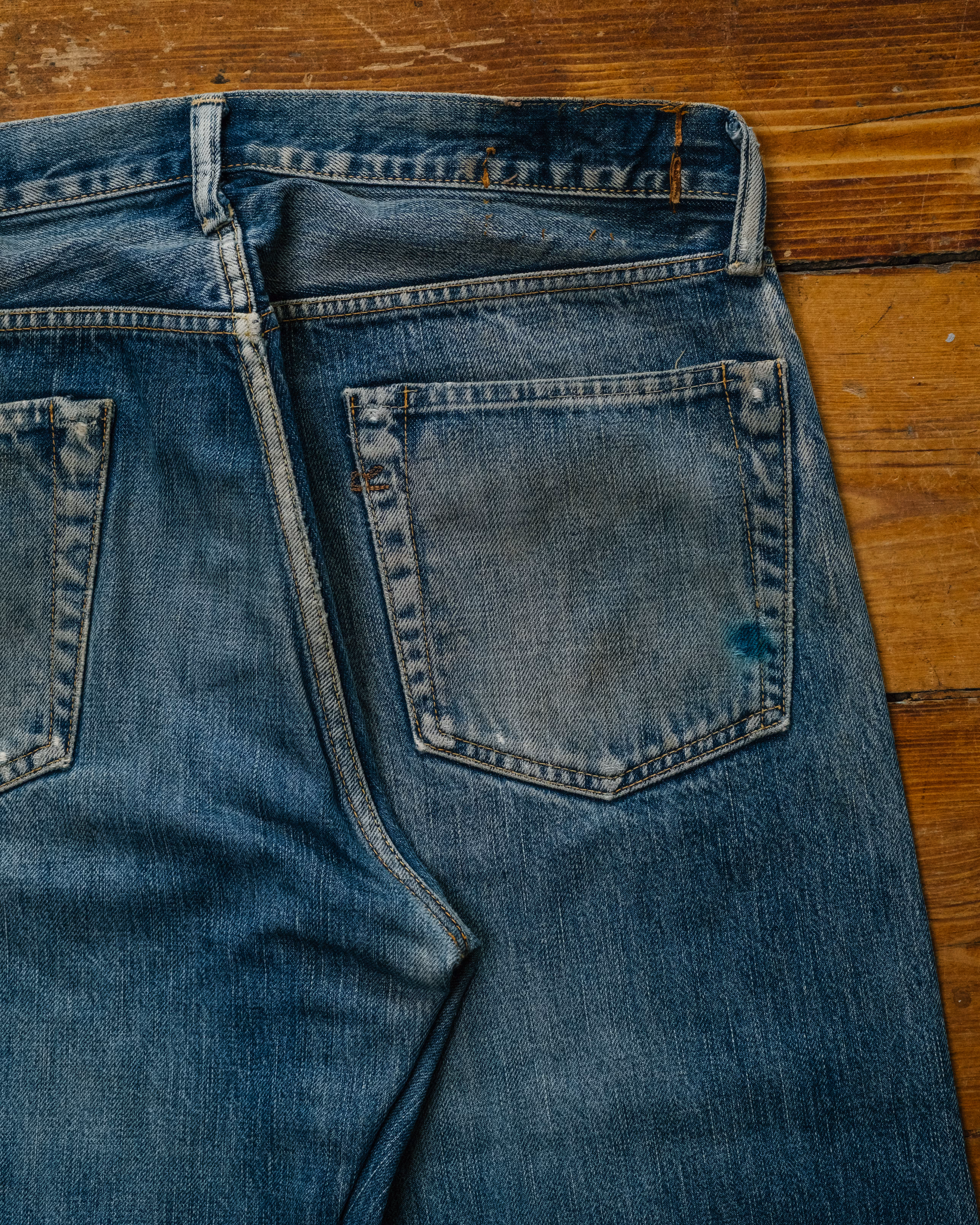 45rpm Japanese Selvedge Denim hard fade detail 7
