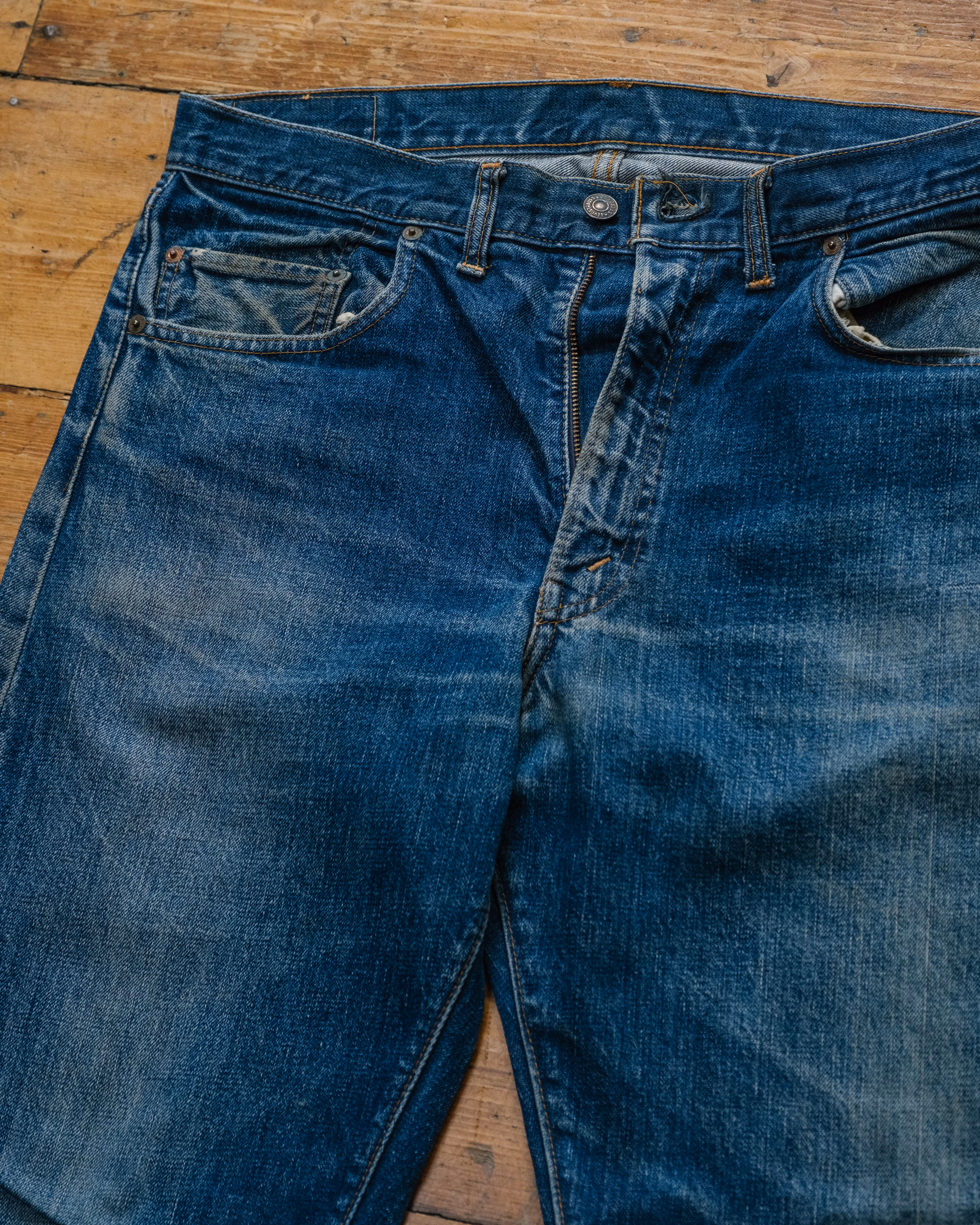Big E Levi’s 501 Made in USA Factory Code 4 detail 2
