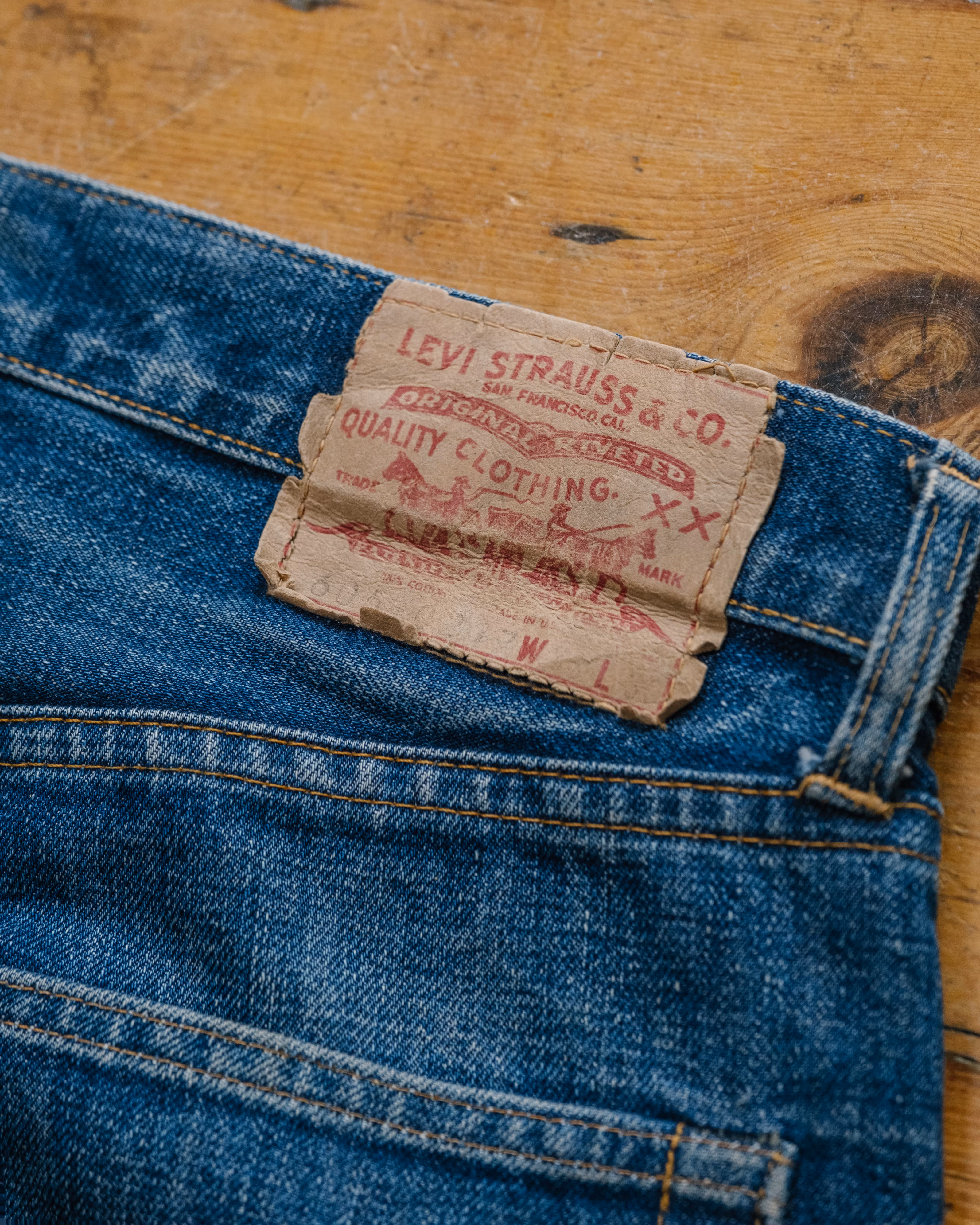 Big E Levi’s 501 Made in USA Factory Code 8 detail 2