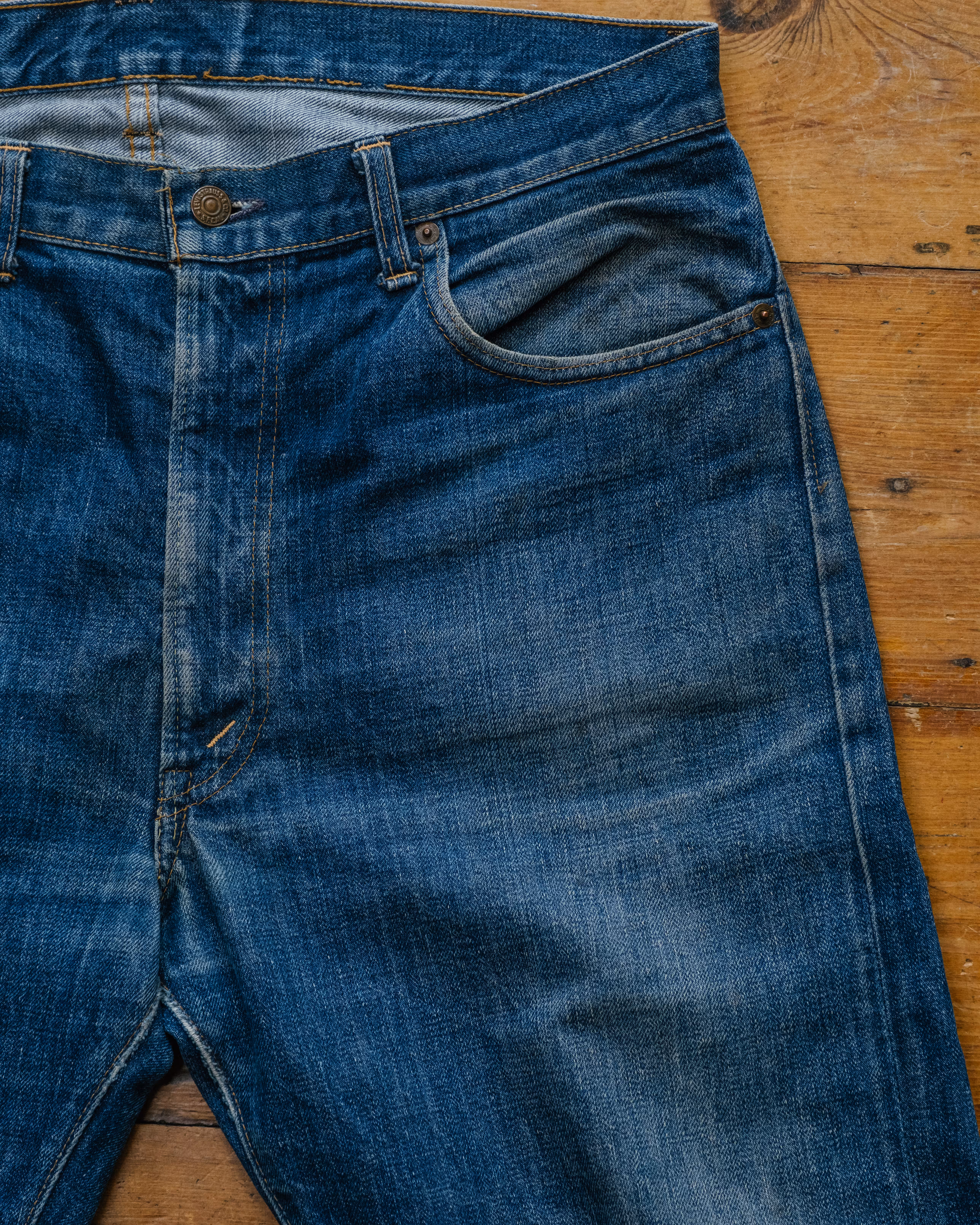 Big E Levi’s 501 Made in USA Factory Code 8 detail 1