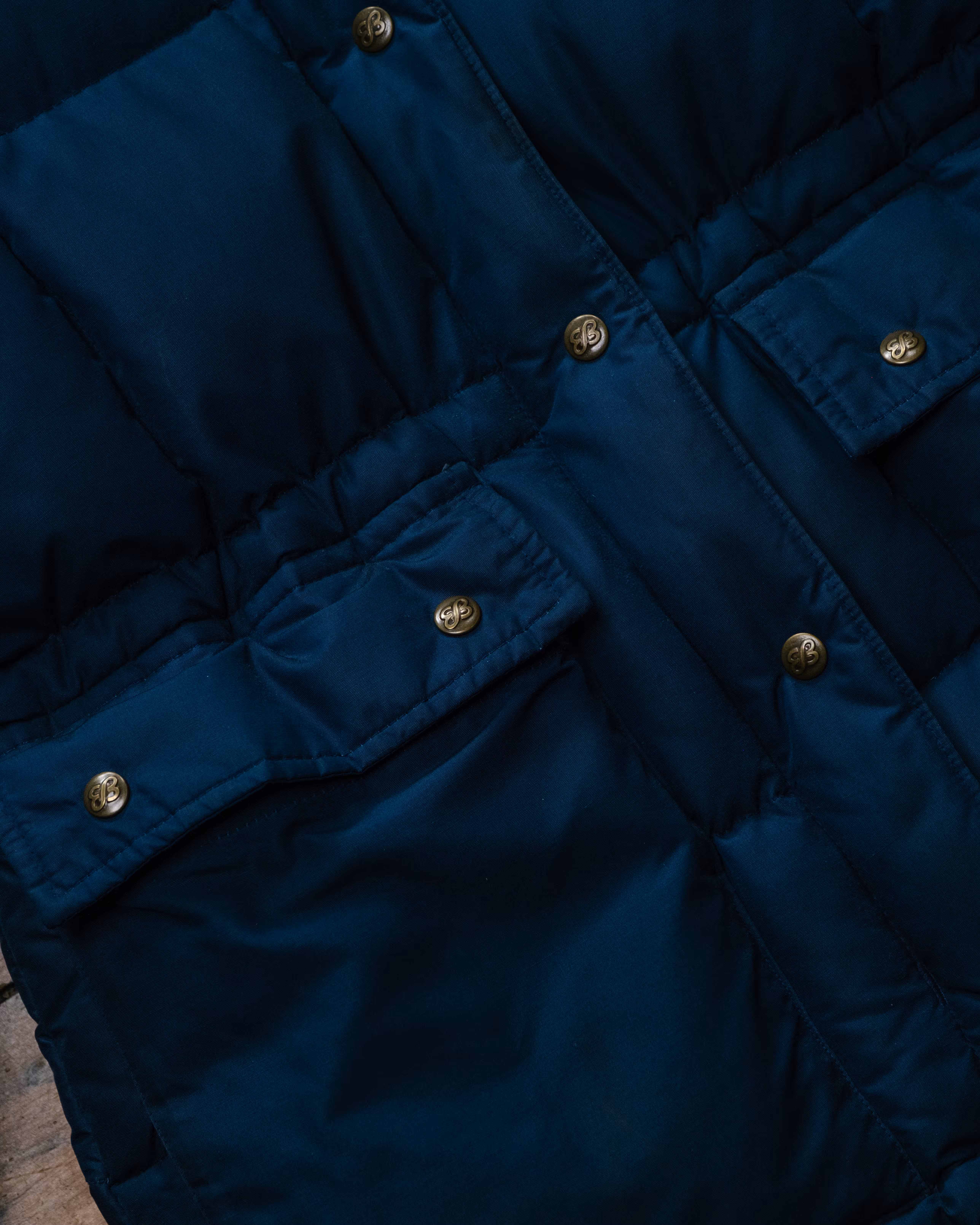 1980s Eddie Bauer Down Puffer Jacket (Made in USA) detail 6