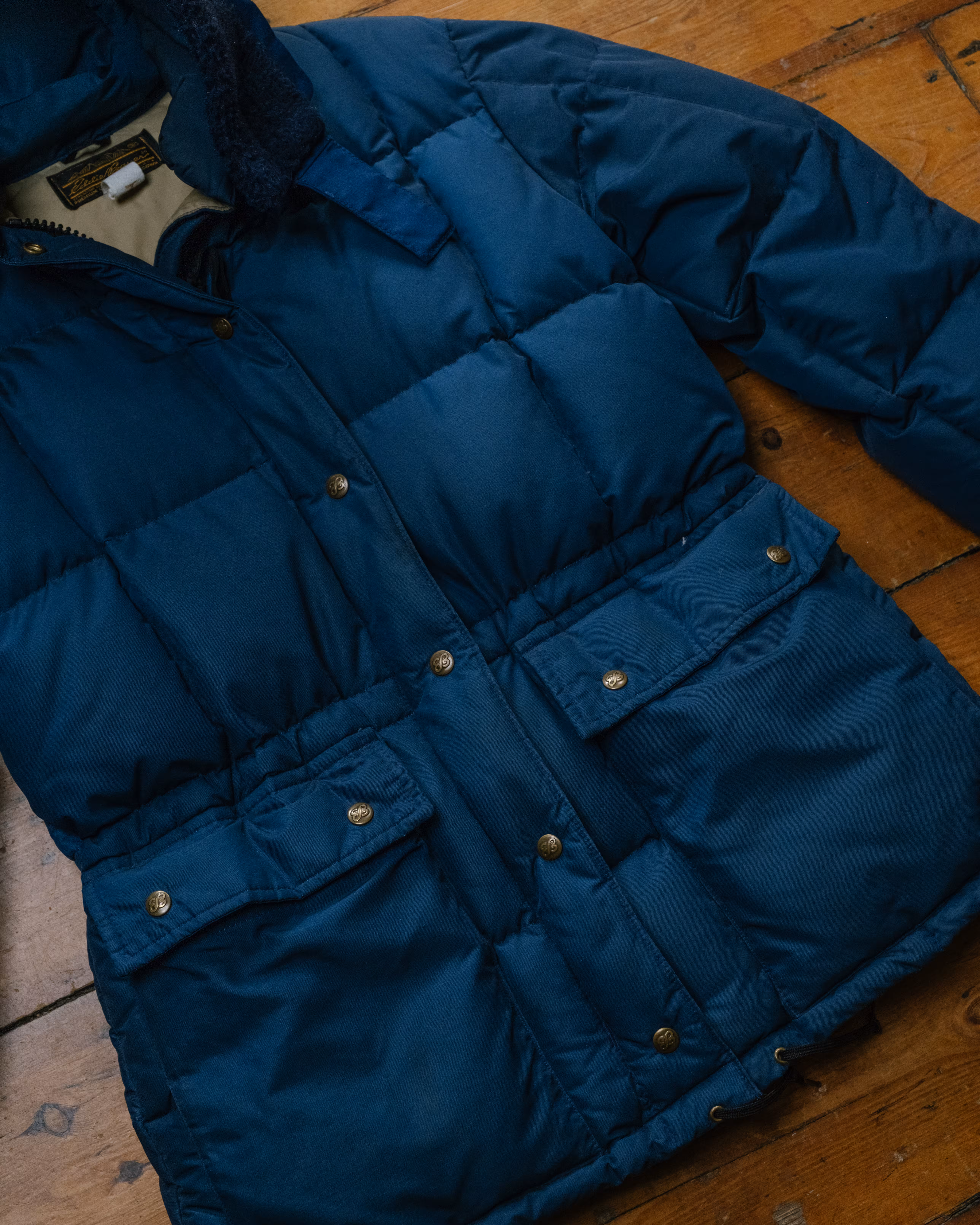 1980s Eddie Bauer Down Puffer Jacket (Made in USA) detail 3