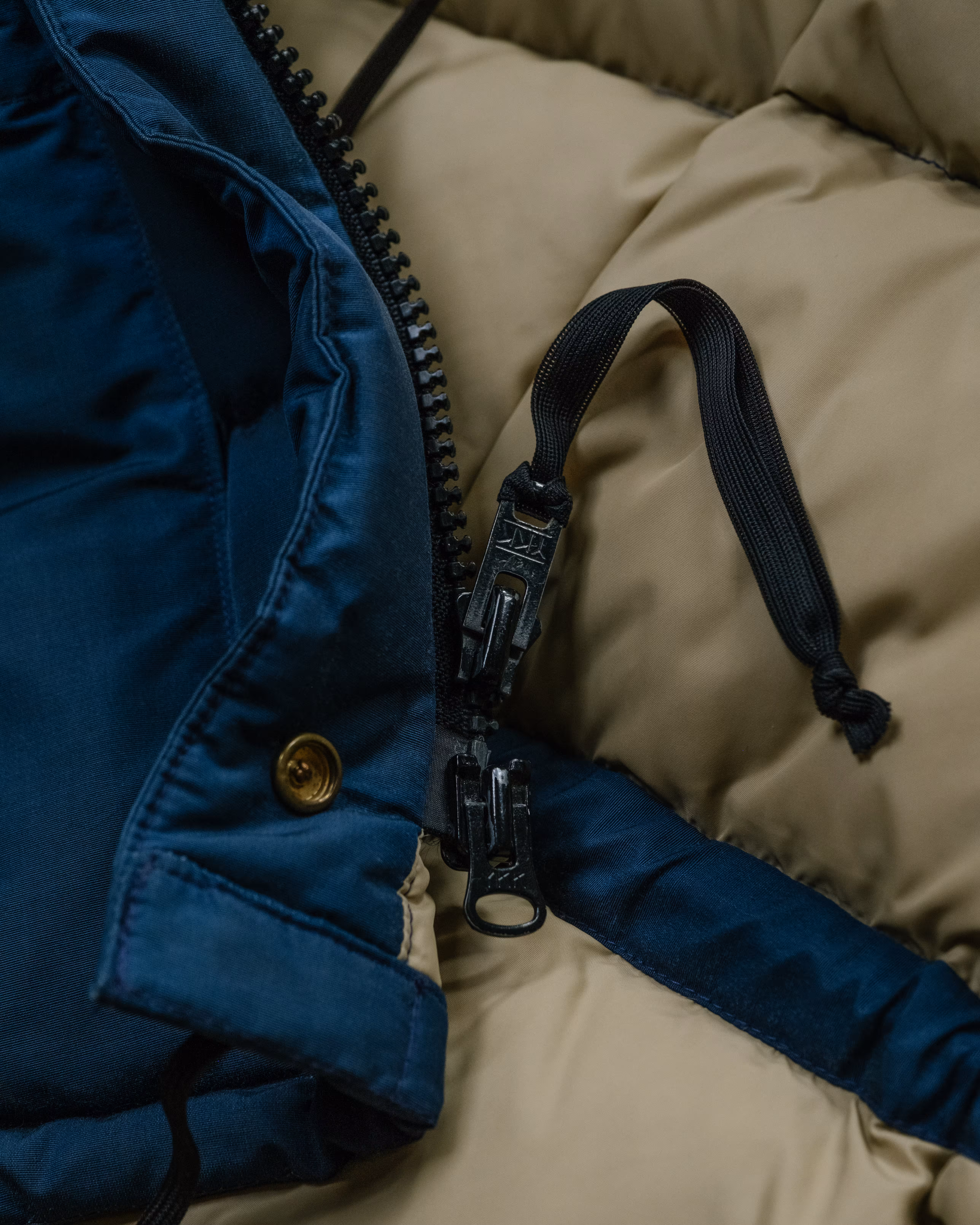 1980s Eddie Bauer Down Puffer Jacket (Made in USA) detail 2